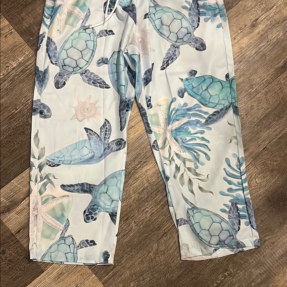 Women's Sea Turtle Print Pajama Pants - Picture 3 of 7
